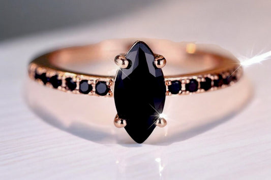 Vintage Black Beauty Agate Ring